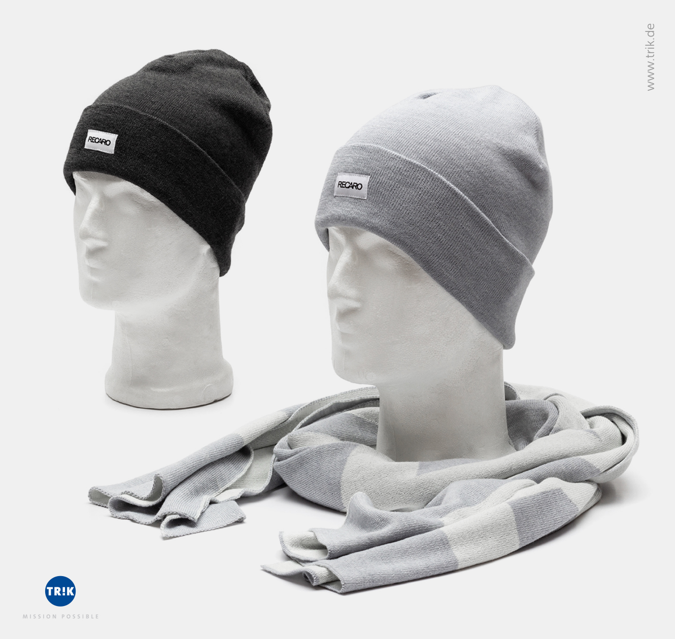 Strickmützen und Schals